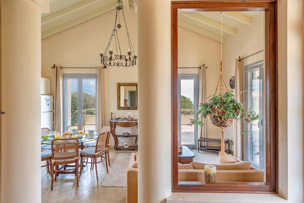 ספרטיה Villa Loukia מראה חיצוני תמונה